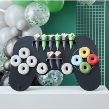 "Treat Stand" Gaming